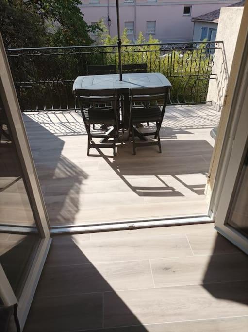 Studio Meuble Climatise Avec Terrasse Draguignan Buitenkant foto